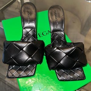 Bottega Veneta